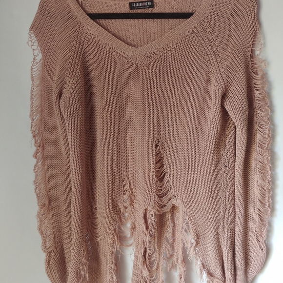 Fashion Nova sweater - Picture 1 of 6